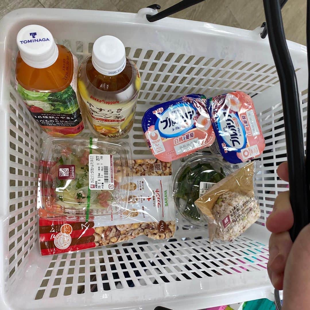 高木三四郎さんのインスタグラム写真 - (高木三四郎Instagram)「流石に今日の朝食は少なすぎたので買い足す(笑)。 #病院食 #入院 #コンビニ」2月5日 17時27分 - t346fire