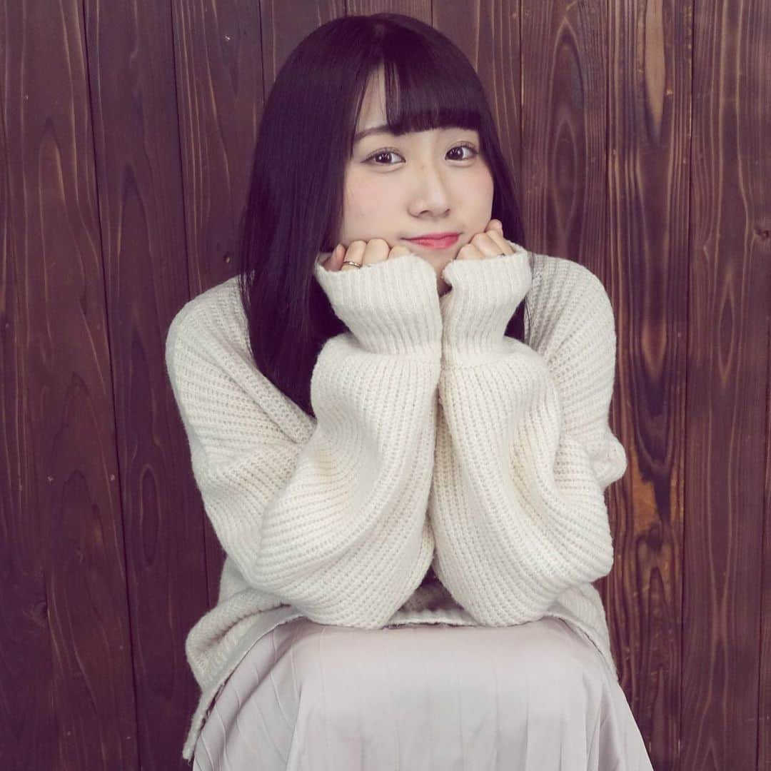 楠木まゆさんのインスタグラム写真 - (楠木まゆInstagram)「萌袖☺️？ ・ ・ #撮影会 #なんと今週末も撮影会 #日曜お昼だけどだれか来て #下北沢だよ #スパン短すぎてほんとに誰も来なさそう辛い #ぴえん #🥺」2月5日 17時57分 - kusunoki__mayu