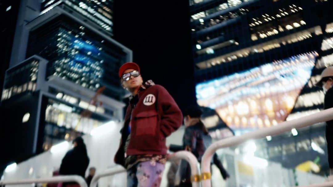 mastasimonさんのインスタグラム写真 - (mastasimonInstagram)「New Music Video ! @chozenleefire @nonstopman1986 !! Thanks for the support  @anarchyrrr @dadeeninja @barrio8_crew.d  Directed by #spikeyjohn @seiya_uehara  新しいMusic Video チェック宜しくお願いします！#mightycrown #mastasimon #chozenlee #jrexxx #anarchy #kingofswag #dancehall #reggae #hiphop #japanesedancehall #japanesereggae #japanesehiphop #dance #lifestylerecords」2月5日 18時57分 - mastasimon