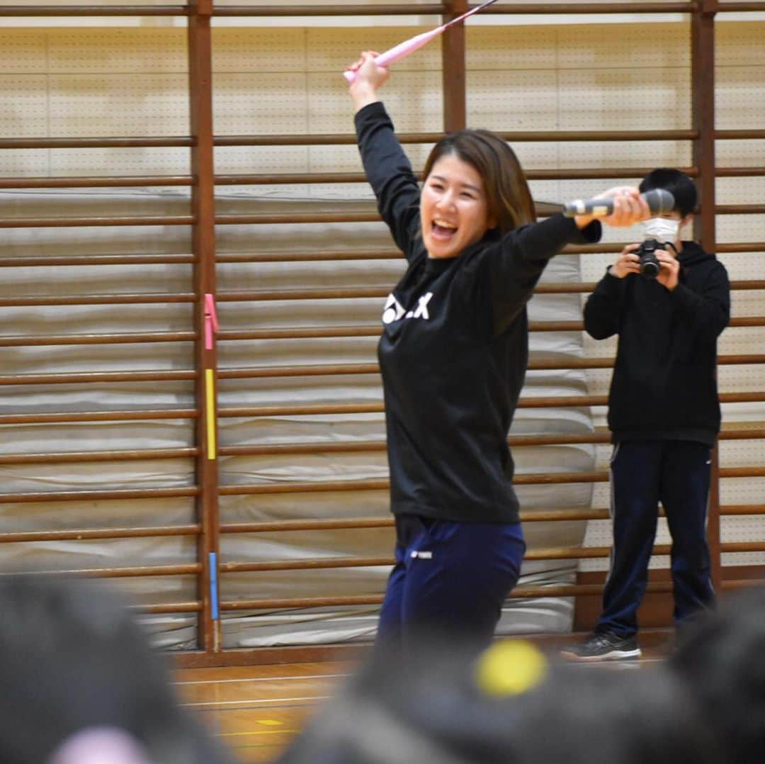 藤井瑞希さんのインスタグラム写真 - (藤井瑞希Instagram)「・ ・ 江東区立東陽小学校に行ってきました🥰 ・ ・ 礼儀正しく、しっかりと目を見て話を聞いてくれる生徒さんに、私も何か伝えなきゃと思い一生懸命話をしました‼️ ・ ・ 久しぶりのこのようなお仕事と言うことで疲れ切って昨日は９時に寝ました（笑） ・ ・ 今年は何校訪問できるかな❤️ ・ ・ ありがとうございました😊 ・ ・ #東陽小学校 #講話と実技 #盛り上がり半端なかった」2月5日 19時05分 - bdmntnfujiimizuki