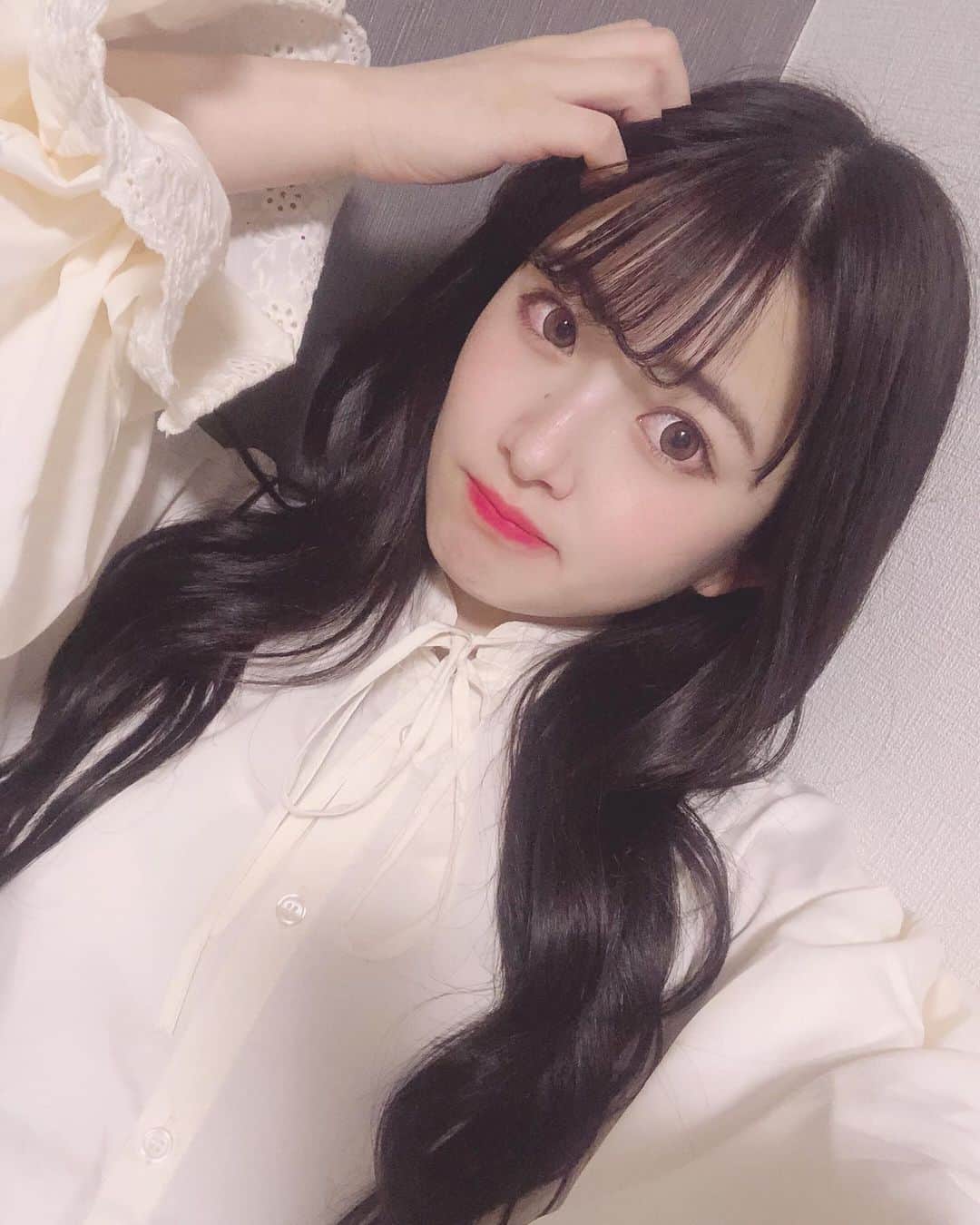 青木菜花のインスタグラム：「.﻿ .﻿ レースブラウスが可愛くてお気に入り♡♡﻿ これから沢山使えそう💭🎀﻿ .﻿ .﻿ #ZOZOでしか買えない #アプレジュール #アプレ部 #apres_pr #春服 #レースブラウス #instagood #instalike #l4l」