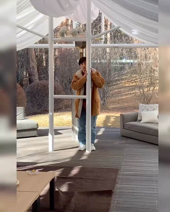 岡田翔大郎のインスタグラム：「いつも放送ごとにたくさんのコメントありがとうございます！ . . . そして、動画は5話での思い出の一部。 . 〜ポーズが下手な翔大郎〜 撮影者:@luke_kishimoto 指導者:@iamnovelcore  #岡田翔大郎」
