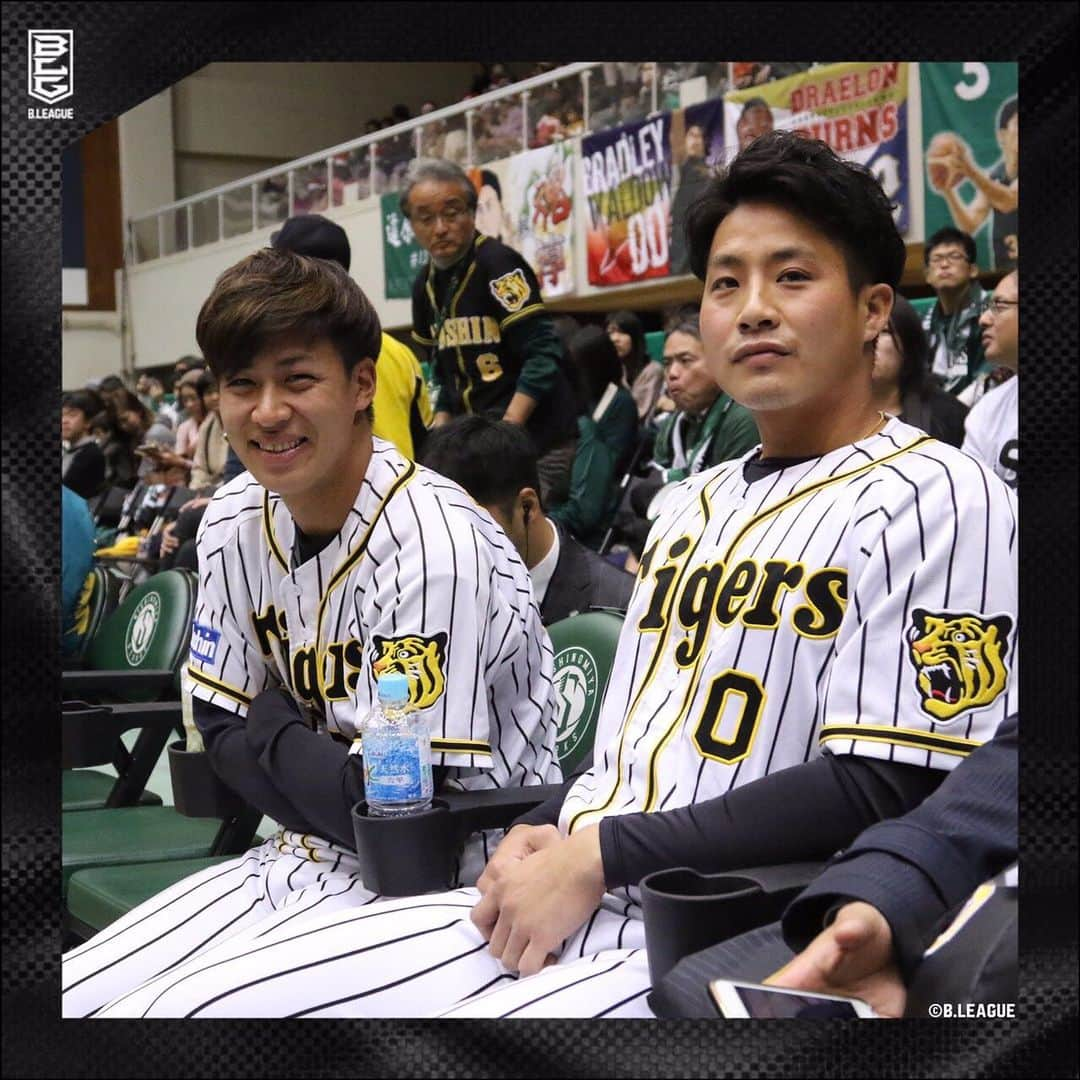 B.LEAGUEさんのインスタグラム写真 - (B.LEAGUEInstagram)「#プロ野球の日 ⚾️﻿ ﻿ ﻿ プロ野球の日ということで以前B.LEAGUEに﻿ ゲストとしてご来場したプロ野球選手を﻿ ピックアップしました📸💗﻿ ﻿ ﻿ #西宮ストークス に#阪神タイガース の﻿ #木浪聖也 選手と #植田海 選手がご来場🌟﻿ ﻿ #シーホース三河 に#中日ドラゴンズ の﻿ #ビシエド 選手がご来場🌟﻿ ﻿ #レバンガ北海道 に#北海道日本ハムファイターズ の﻿ #稲葉篤紀 スポーツ・コミュニティ・オフィサー﻿ #田中賢介 スペシャルアドバイザーがご来場🌟﻿ ﻿ ﻿ #野球 #キー太 #キー太くん #ストーキー #野球好きな人と繋がりたい #野球女子 #野球少年 #野球好き #BLEAGUE #Bリーグ #プロバスケ #バスケットボール #basketball」2月5日 20時05分 - b.league_official