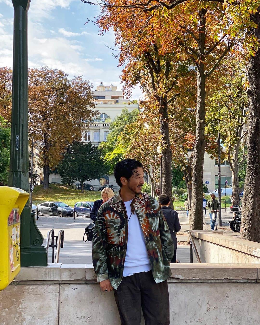 小塚源太のインスタグラム：「🇫🇷 レノマのウェブサイトを絶賛改装工事中。またパリロケしたいな🛎」
