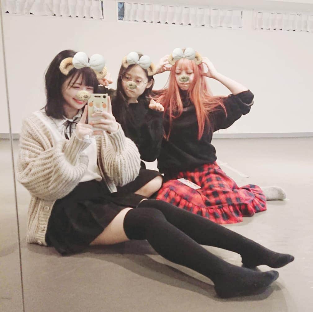 空野青空さんのインスタグラム写真 - (空野青空Instagram)「. . #ARCANAPROJECT レッスンにいってきたよ〜🐻💕 試行錯誤しながらぼんぼったっ！！！ヽ(*ﾟωﾟ)ﾉ⤴️⤴️(えらい) . 次のライブも楽しみなのだ〜(＾ω＾)♡♡ . 📝2/14（金）in 品川プリンスクラブex https://www.aonyan.com/posts/7657986?categoryIds=933147 前売チケット発売中〜🎫 . . #あおにゃん #空野青空 #アルカナプロジェクト #Lantis #ランティス #ディアステージ #ディアステ #aonyan #aoneko #ハナハナ #うーちゃん #レッスン #あおべべ #インポートファッション #GRL #グレイル #韓国ファッション #ニーソ #ニーハイ」2月5日 20時59分 - ao__sky