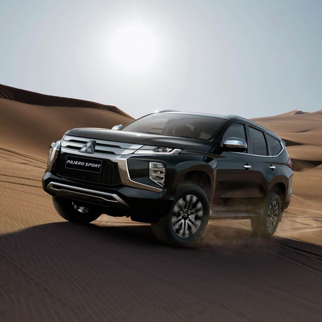 Mitsubishi Motors Thailandさんのインスタグラム写真 - (Mitsubishi Motors ThailandInstagram)「เพิ่มความมั่นใจในการขับขี่ให้คุณทุกสภาพถนน ด้วยเทคโนโลยีขับเคลื่อน 4 ล้อแบบ Full-Time All Wheel Control เอกลักษณ์เฉพาะของมิตซูบิชิ  #MitsubishiMotorsThailand #MitsubishiMotors #NewPajeroSport  #ความสำเร็จที่เป็นคุณ」2月5日 21時00分 - mitsubishimotorsth