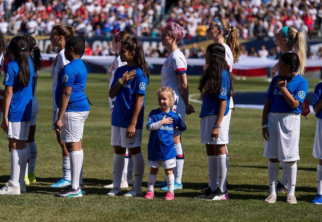 ミーガン・ラピノーさんのインスタグラム写真 - (ミーガン・ラピノーInstagram)「#VWPartner I will never stop fighting for the next generation of girls. Thank you @VW for supporting the @USWNT and girls everywhere #NGWSD #DriveBigger」2月6日 6時57分 - mrapinoe