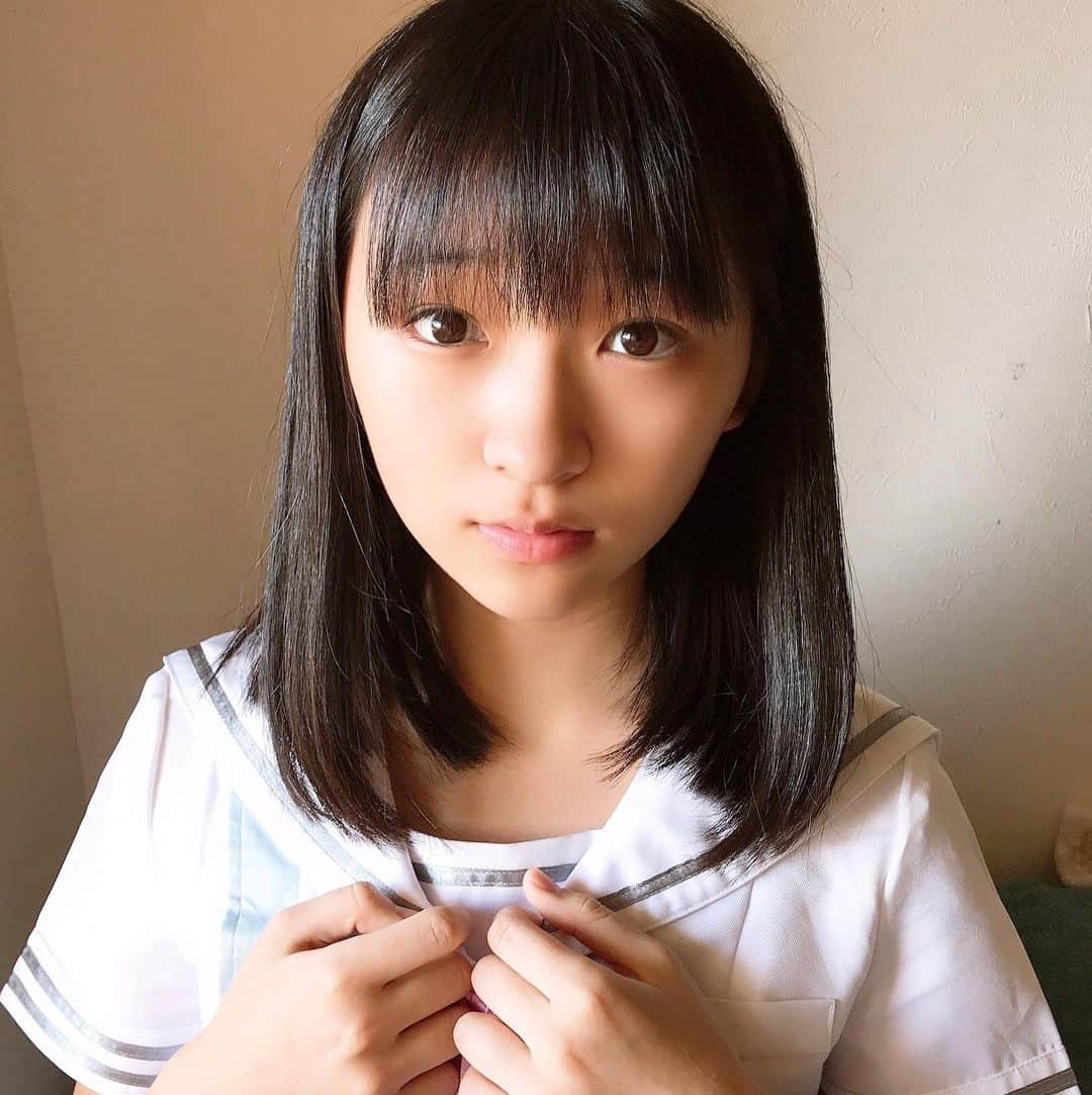 前野えまさんのインスタグラム写真 - (前野えまInstagram)「今朝は一段と寒いですね。 にゃんこもまる〜くなってすやすや眠ってます🐈💤 今日も１日頑張ろう(=^x^=) #おはようございます  #ねこすたぐらむ #猫のいる暮らし #寒い朝 #偶像 #jk #前野えま  #goodmorning  #cat #catstagram #catlover #cats_of_instagram #catstagram_japan #haveaniceday #photography  #follow #followme #instagram #instafollow #instagood #tagsforlikes #tflers #tagsforlikesapp #idol #actor #actress」2月6日 7時28分 - maeno_ema