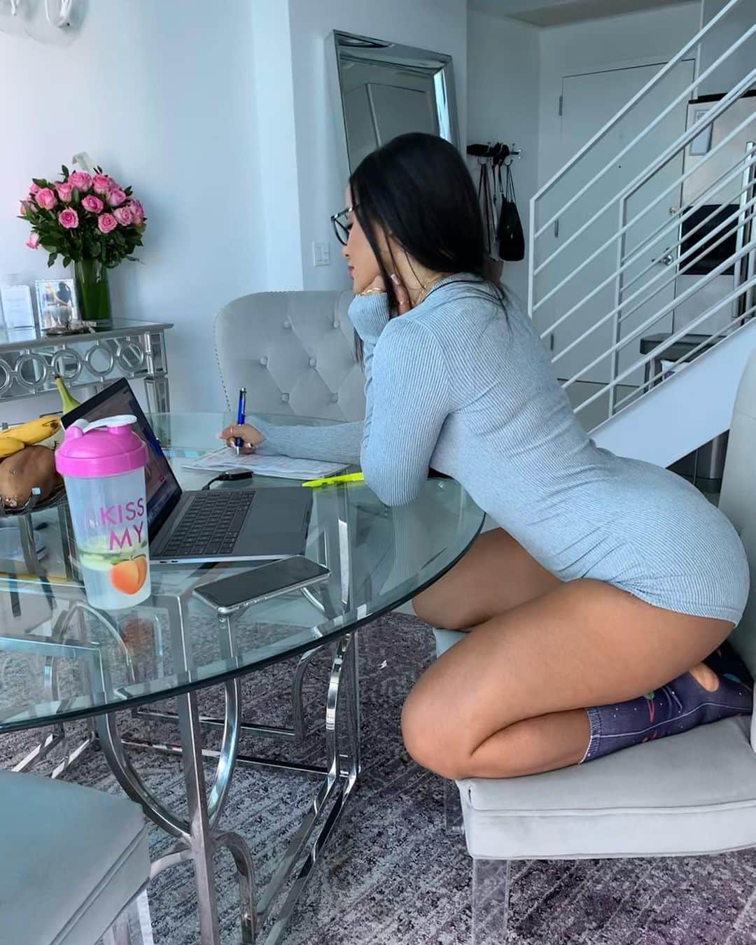 Katya Elise Henryさんのインスタグラム写真 - (Katya Elise HenryInstagram)「Working on my @workouts_by_katya shiiii 😌🤓 been keeping this project on the down low for a good few months now hehe 👀 I can’t wait to share it with you guys!! launches Thursday morning, can y’all guess what it could be?! 🤔 here’s a few hints: 🥑 it’s been a looong time coming & lots of y’all been asking for it 🌮 think yummy, healthy and fun 📖 you can download it and keep it forever! Mwhaha 😈 . You know what, if anyone can guess EXACTLY what it is, then I just might send you a free copy 🤪 lemme know your thoughts down below!👇🏽 . wearing the ribbed lounge onesie from @workouts_by_katya! 🤍 l i n k  i n  b i o to get yours today! 🤍 #wbkgirls」2月6日 7時42分 - katyaelisehenry