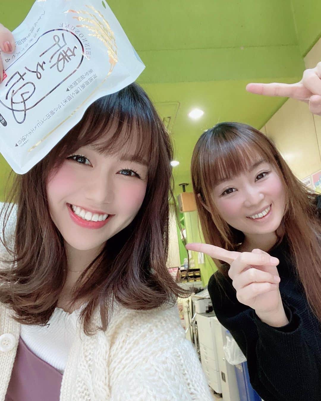 立石純子さんのインスタグラム写真 - (立石純子Instagram)「⠀ MIZさんと2/9・横浜O-SITEさんでの飯田舞さんとの2マンライブリハーサル！でした🎻×🎹✨ ⠀ ⠀ 新潟のお土産に、パックをくださいました☺︎♡ ⠀ runをするようになって美白には無頓着になっていたけど、、、めざせ、美肌ー！笑 ⠀  #立石純子 #はだのブランドアンバサダー #音楽#ピアノ#弾き語り#シンガーソングライター#自然#miz #violin #beautiful #sound #running #love #sun#美白 #美白ケア #がんばろう#笑 #instalike #instagood #instadaily #live #music #love#photooftheday#リハーサル #studio #voice #funny #smile #fun」2月6日 0時45分 - junkokokotateishi