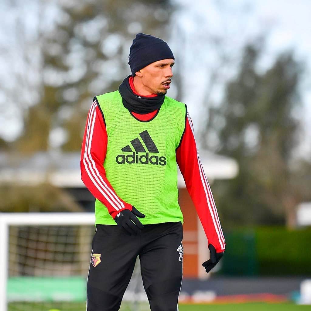 ヨゼ・ホレバスのインスタグラム：「⚽️⚽️⚽️👊🏽」