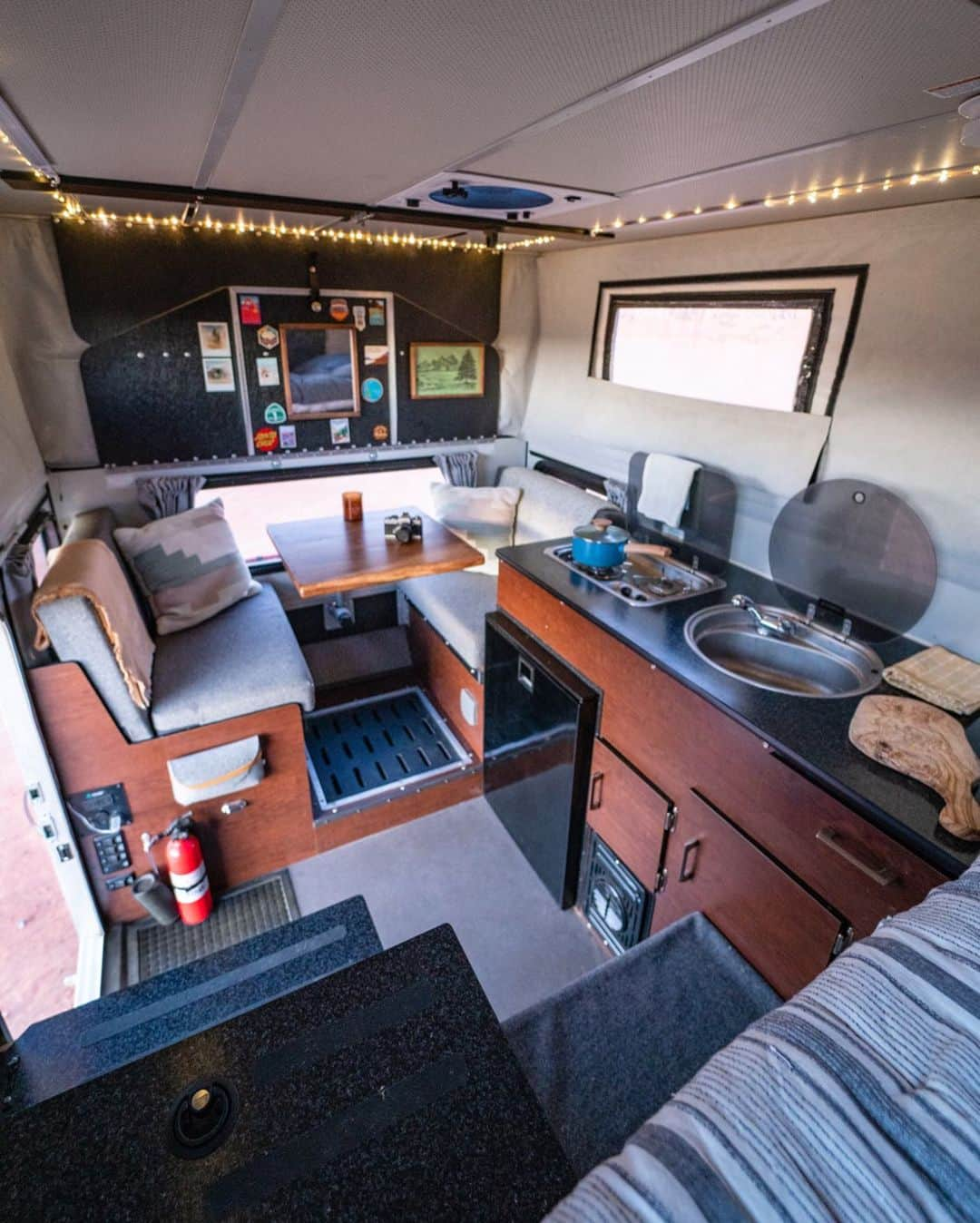 Travis Burkeさんのインスタグラム写真 - (Travis BurkeInstagram)「↟ 5 Month Check In ↟  A cozy new bed comforter, a candle, a custom built wood table, a dozen patches & countless 4x4 roads. ↟ In just shy of 5 months I have customized my camper to feel more like a home, and taken the truck to the trails to put it to the test and learn more about its off-road potential. ↟ Everyday I continue to be overwhelmingly impressed at it’s comfort, reliability, and capability (so much more than the van I spent 4 years in). I truly feel like this truck shows that my countless years of hard work and dedication have been paying off, and I’m super excited to see where we go from here :) ↟ ↟ ↟ Huge thanks to @fourwheelcampers for making such an epic setup and to my other sponsors for supporting my dreams. #FWCchallenge @hippytree @forsakeco @sector9 🙏🏼🙌🏼 ↟ ↟ ↟ Feel free to ask any questions below about the rig or my journey!」2月6日 3時17分 - travisburkephotography