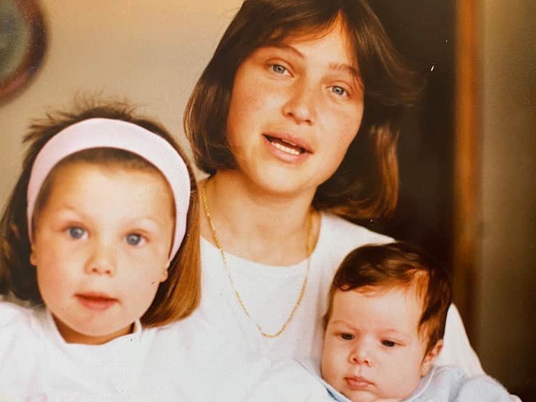 セルジ・ロベルトのインスタグラム：「Et trobo a faltar Mama ❤️」
