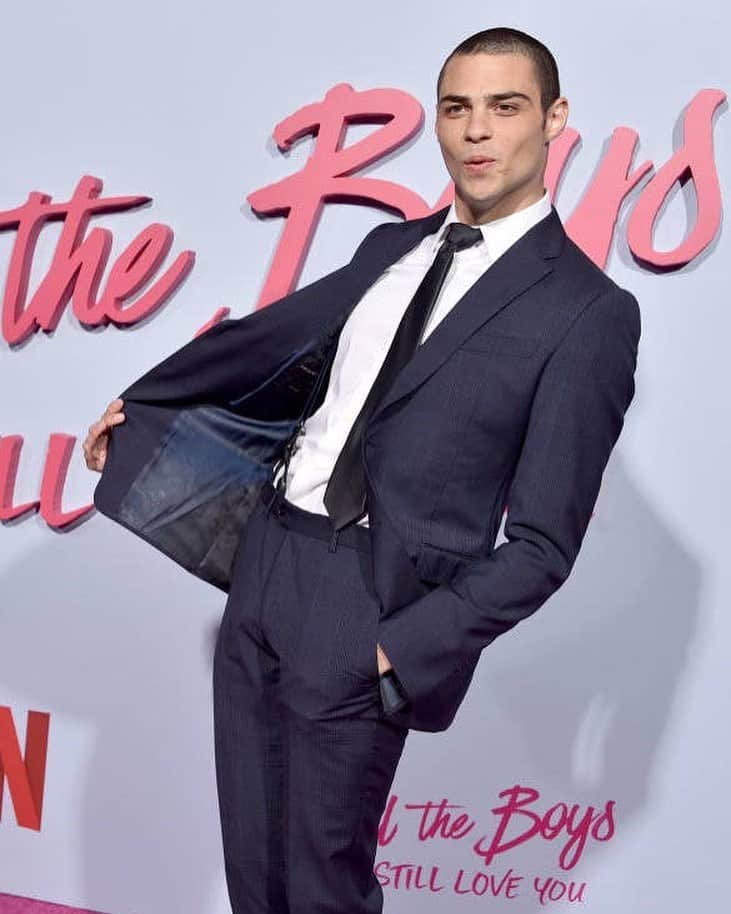 ノア・センティネオのインスタグラム：「Pro tip: you’re gonna be okay」