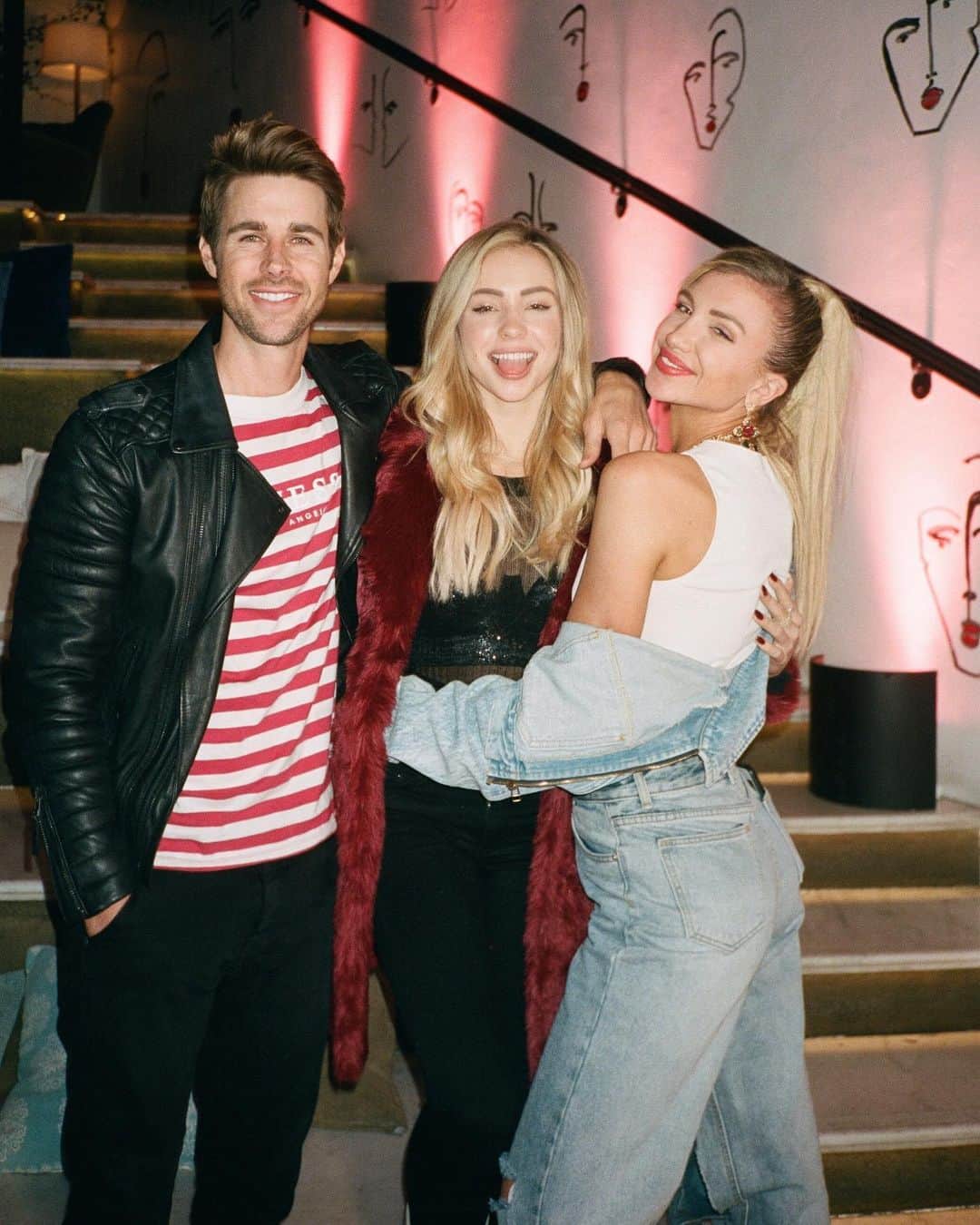 Gabrielle Grace Epsteinさんのインスタグラム写真 - (Gabrielle Grace EpsteinInstagram)「UM WOW. (I want to apologise in advance for all my posts that are coming today) BUT I had the best night at my @prettylittlething edit launch! ❤️ I’m SO INSANELY HAPPY right now and so grateful to have such amazing friends and people in my life and thankyou to the incredible @prettylittlething team for such an incredible event and for making me feel like a princess for a night 🥰 xx」2月6日 6時17分 - gabbyepstein