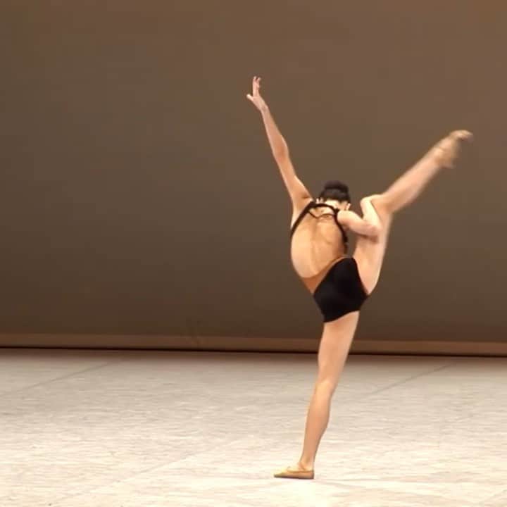 ミコ・フォガティのインスタグラム：「Reminiscing on my incredible time that I had at the @prixdelausanne 7 years ago (wow time flies)! 🧡Such amazing memories! Wishing the best of luck to all the competitors this year! 🤞🏼Meet your best friends for life and have the best time making your dreams come true! ✨ #prixdelausanne」