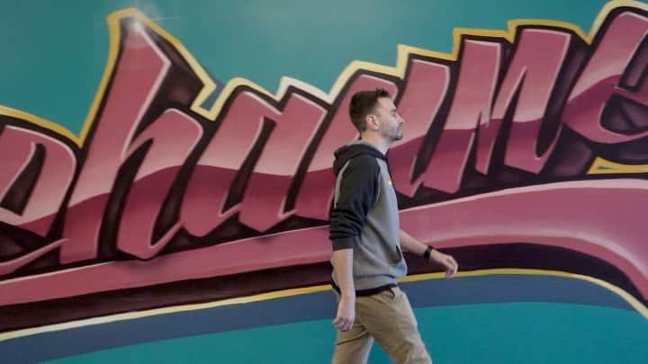 スレッジハンマー・ゲームズのインスタグラム：「FAIL & GROW - Why would our studio culture embrace failing as a natural part of our process? Bobby Parker, Systems Designer at SHG, shares how failure plays a role in #GameDev | #SHGDevProfile」