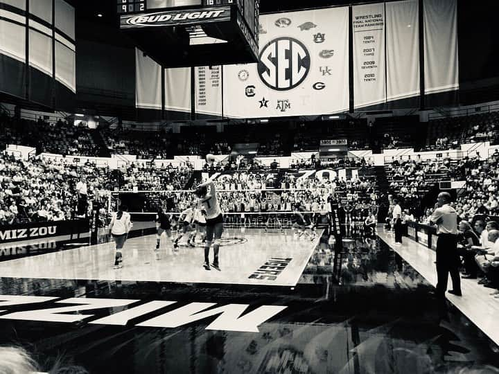 モリー・クレクロウのインスタグラム：「A few of my favorite Mizzou memories to celebrate NGWSD. #strongwomen」