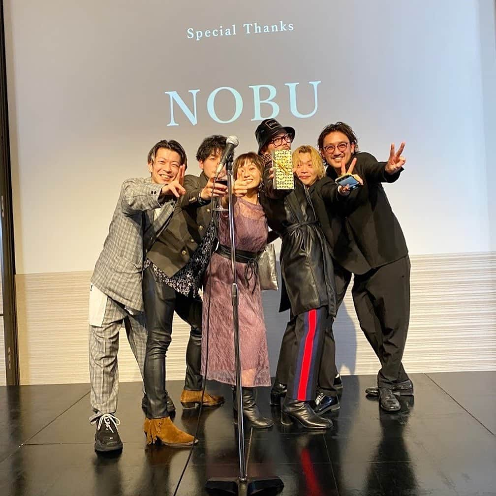 NOBU/渋谷店さんのインスタグラム写真 - (NOBU/渋谷店Instagram)「ALBUM AWARD 2020 . . オーナー槙野さんに出会って ALBUM渋谷からスタートして 原宿、新宿、銀座ができました！ スタッフも少人数が大人数になりました！ . . 自分が進化しないと、お客様を満足させることができないと思う . . 自分がやらないのにスタッフが育つとか思えない！ . . 生涯現役！ . . まだまだこれからです★ . . 皆様これからもよろしくお願いします . . NOBU」2月6日 9時34分 - nobuhair