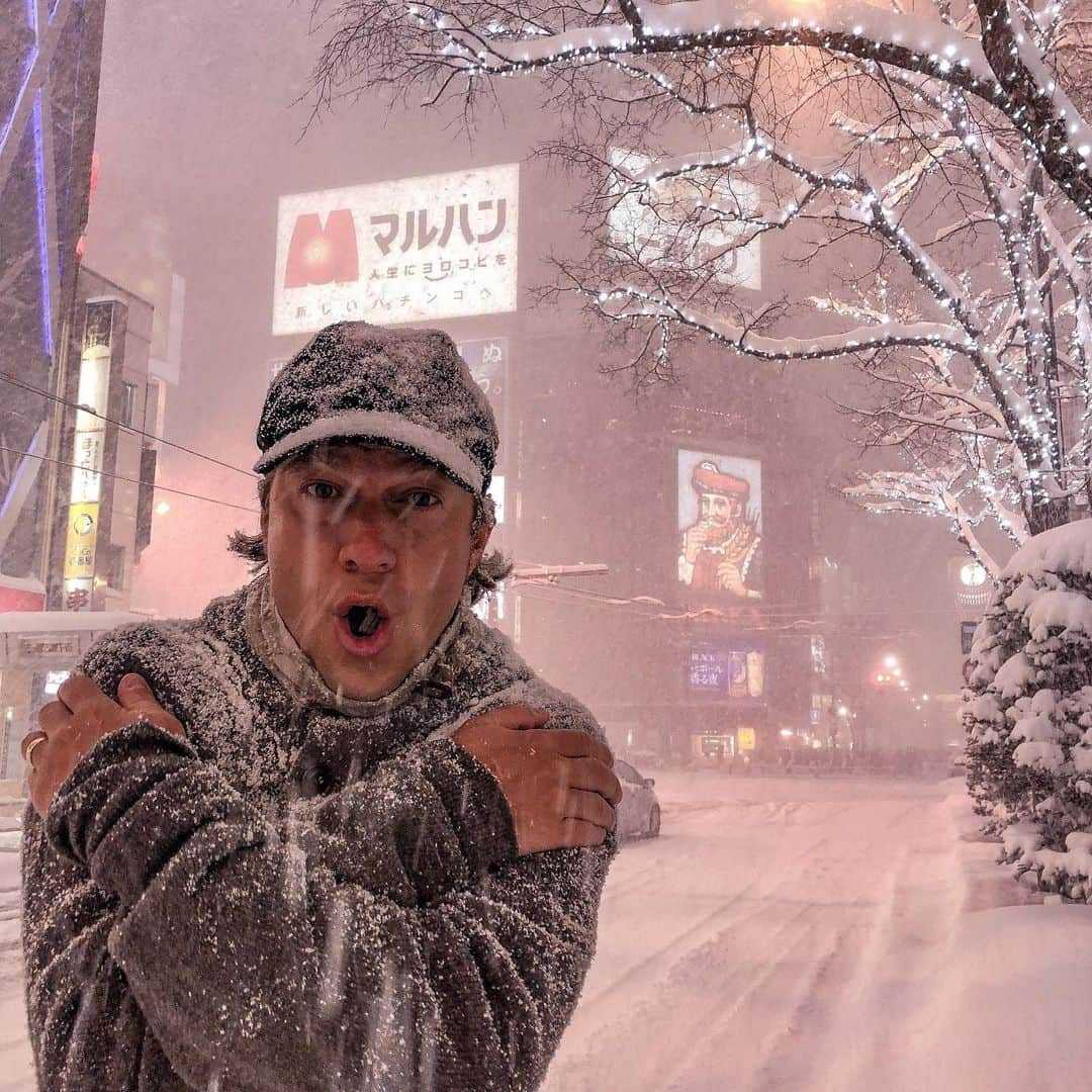 ブレイズ・プラントさんのインスタグラム写真 - (ブレイズ・プラントInstagram)「So excited to be back in #Sapporo for Hard Rock Family Live. We are going to #Rock tonight! #winter is wonderful #snow #Japan」2月6日 10時14分 - blaiseplant