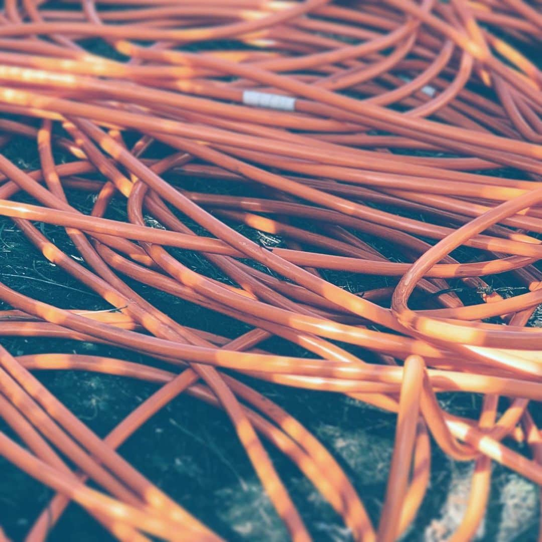 中野敬久さんのインスタグラム写真 - (中野敬久Instagram)「#line #orange #cable #street #art #tangled」2月6日 10時22分 - hirohisanakano