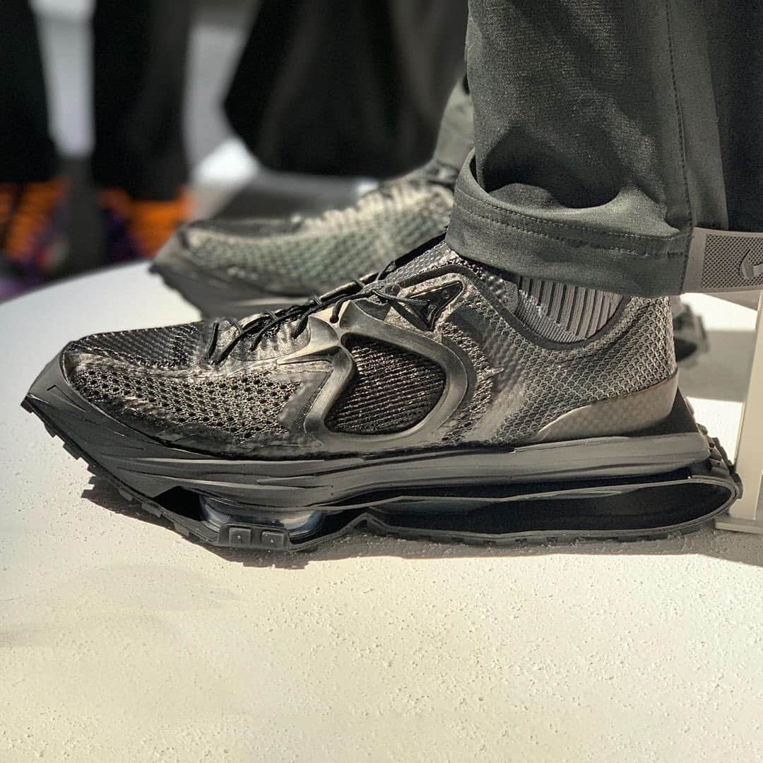 HYPEBEASTさんのインスタグラム写真 - (HYPEBEASTInstagram)「@hypebeastkicks: Take a look at the latest sneakers from @nike, unveiled during its #NikeForum2020 at #NYFW. On display were collaborations with @ambush_official, @matthewmwilliams, @sacaiofficial and more.⁠ Head to our IG Story to view more from the event.  Photo: Robert Marshall Jr./HYPEBEAST」2月6日 11時06分 - hypebeast