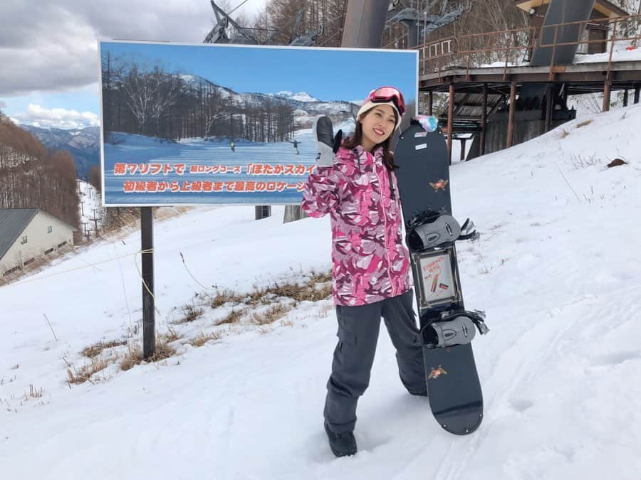 鈴元まいさんのインスタグラム写真 - (鈴元まいInstagram)「今シーズン2回目🏂﻿ ﻿6年前にスノボデビューしたゲレンデにて😌懐かしい😌 ﻿ #オグナほたかスキー場 #スノボ女子」2月6日 12時20分 - mai_suzumoto