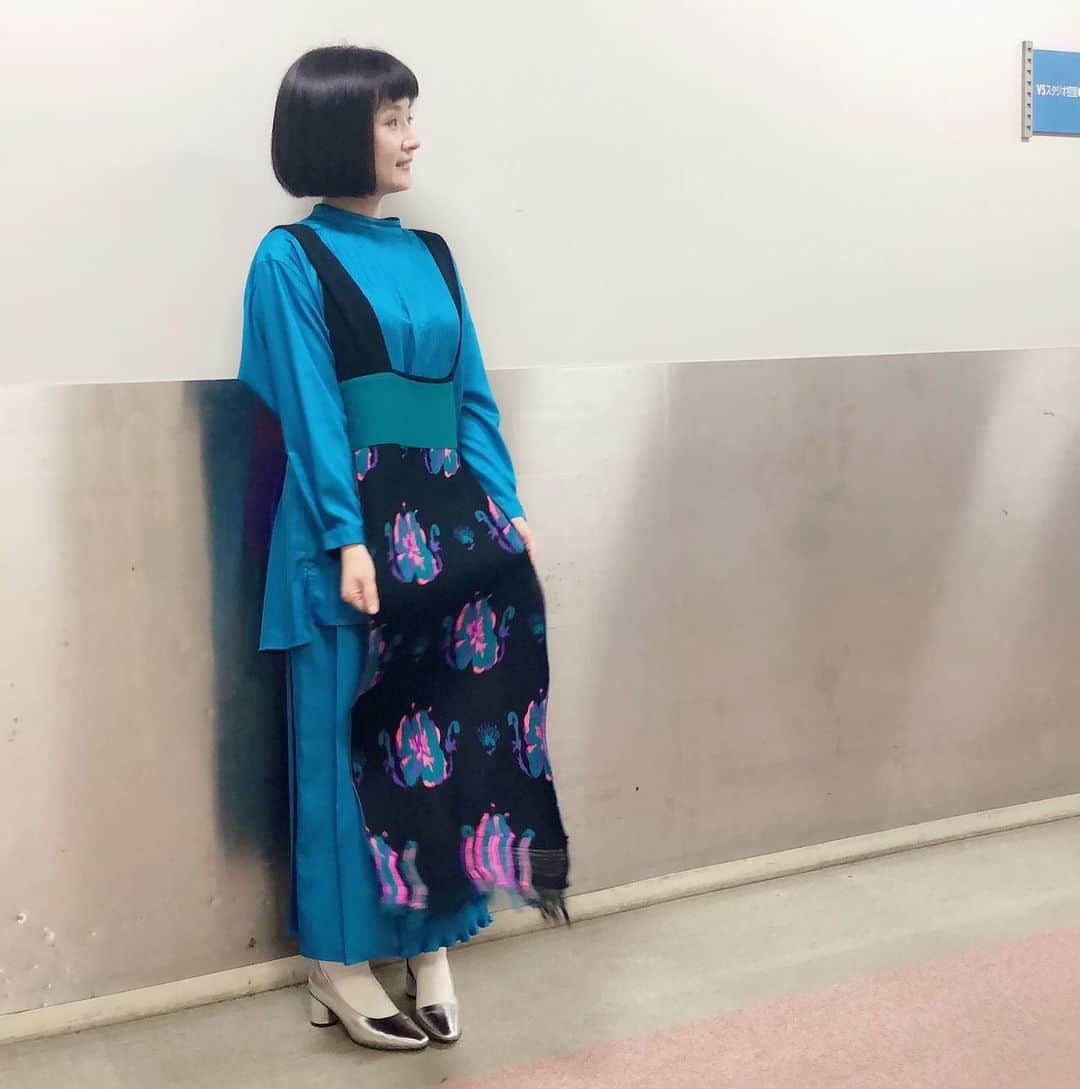 千秋さんのインスタグラム写真 - (千秋Instagram)「日本でも海外でも新しいデザイナーの新しいデザインの服は好きです👗 勿論昔のファッションも大好きだけど😘  #重ね着」2月6日 12時21分 - chiaki77777