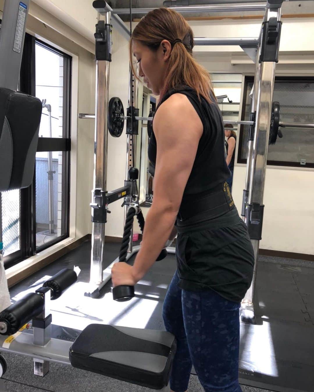 のインスタグラム：「#training #fitness #fitnessgirl #fit #gym #muscle #body #diet #enjoy #me #トレーニング　#ジム　#フィットネス」