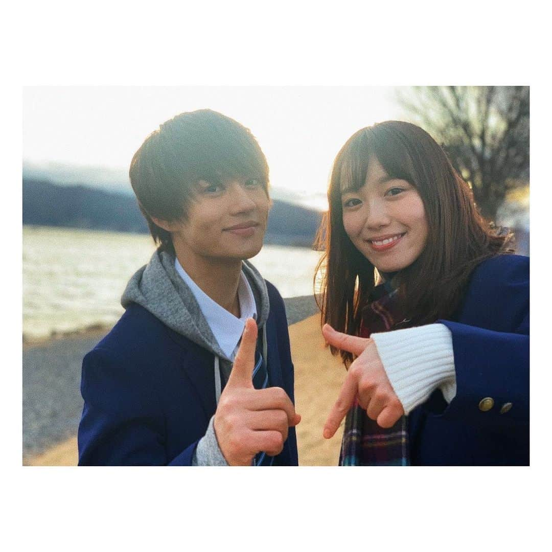 佐野勇斗さんのインスタグラム写真 - (佐野勇斗Instagram)「本日もボクセカ撮影！  毎日走りまくってますよ🤢  素敵な現場すぎて、 まだ折り返したばかりなのに もう終わるのが寂しいですね  昨日、1話をちょっとだけ見せてもらったんだけど、  やべえっすよ。これ。。 お楽しみに😏  ボクセカインスタもフォローしてくださいーー！  @sakura_neco17  #僕だけが17歳の世界で #ボクセカ #飯豊まりえ #佐野勇斗 #MILK」2月6日 14時57分 - sanohayato_milk