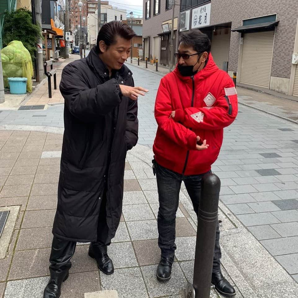 水元秀二郎さんのインスタグラム写真 - (水元秀二郎Instagram)「クランクアップ‼️今回は長かった。 ６本‼️影と呼ばれた男たち、最初の登場人物説明カットがないので更に見やすい作品になっていると思います。 お楽しみに。 #白竜#中村獅童#リリーフランキー#榊原利彦#國本鐘健#水元秀二郎#中川翔太#yu#宇崎竜童#vシネマ#影と呼ばれた男たち#クランクアップ」2月6日 15時09分 - gangsta.hidejiro