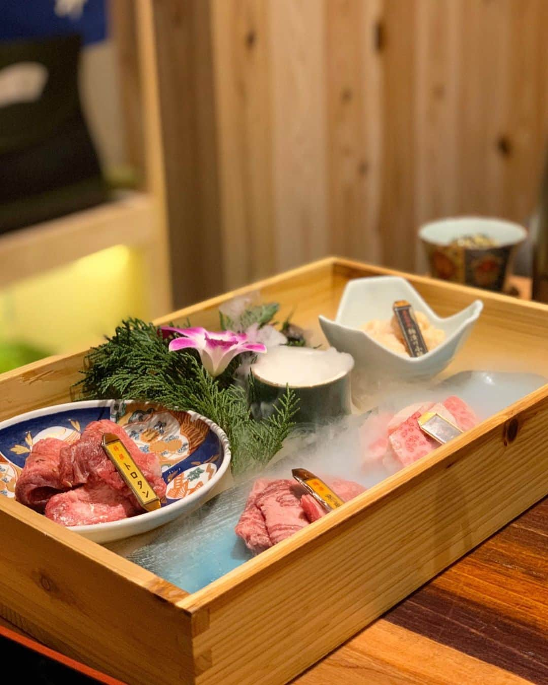 小西翼さんのインスタグラム写真 - (小西翼Instagram)「. 安定に美味しい禁酒禁煙の焼肉屋さん。 @sandaime_nagoya ♥️ 子連れで予約すると、BAMBO も用意して下さってる！✨ . お酒を飲まないからいっぱい 食べれてしまいます✨🤤 このネギ塩昆布付けてタンを 食べるのがダイスキ。 . 👶🏻もお米美味しすぎて パクパク食べてた🥰 . #nagoya#sandaime_wakihiko_shouten」2月6日 18時20分 - tucha_k