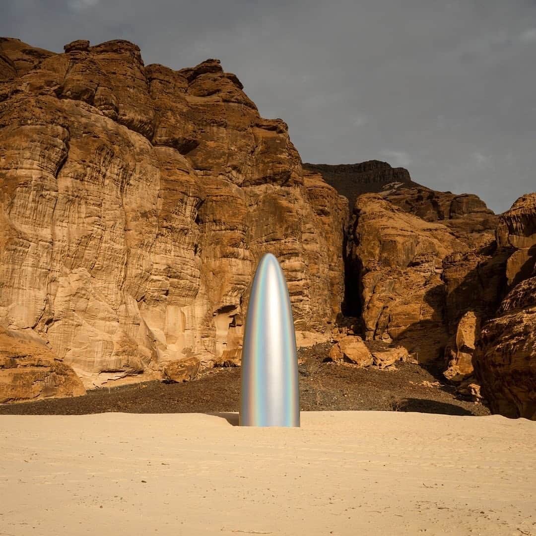 HYPEBEASTさんのインスタグラム写真 - (HYPEBEASTInstagram)「@hypebeastart: Contemporary art exhibition @_desertx has moved to the AlUla desert in Saudi Arabia for its third installment. Composed of 14 works, each one reflects on the area’s history, invites cross-cultural dialogue and introduces the work of international artists to new audiences. Swipe to take a look at some of the installations. The art exhibition will run from now until March 7.⁠⠀ Photo: Lance Gerber/Desert X」2月6日 19時31分 - hypebeast