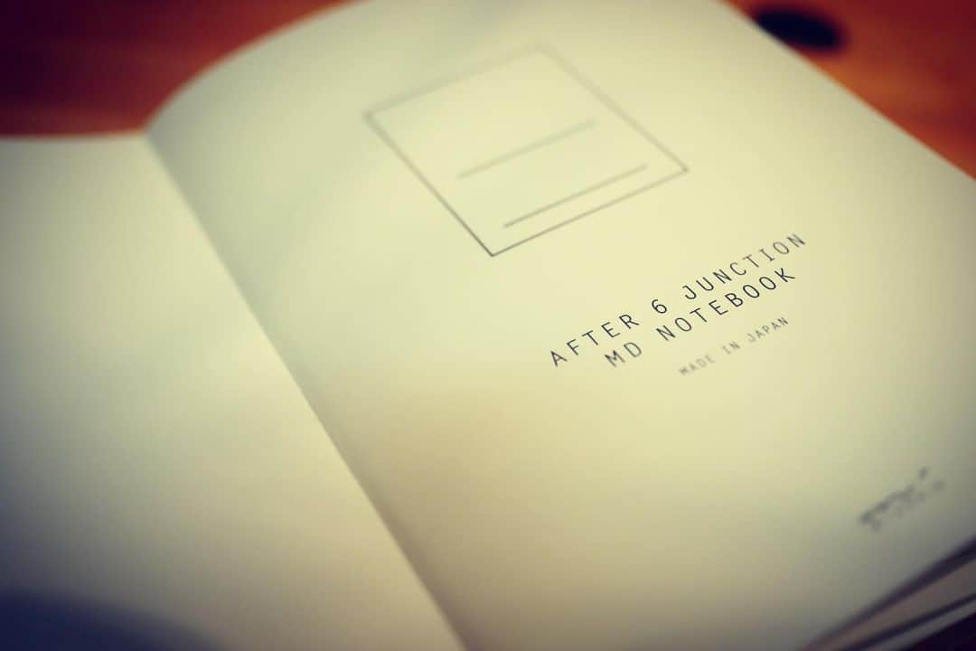 TBSラジオ「アフター6ジャンクション」さんのインスタグラム写真 - (TBSラジオ「アフター6ジャンクション」Instagram)「ラジオEXPOで発売される「アフター6ジャンクションMDノート」。#宇多丸 が映画評メモで使い続ける本人カスタム仕様 #デザインフィル とのコラボ #会場特価1000円 #MDノート #シネマハスラーMDノート #utamaru #radiko #TBSラジオ #アフター6ジャンクション #ラジオ」2月6日 19時48分 - after6junction