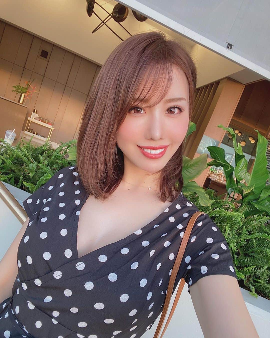 ももさんのインスタグラム写真 - (ももInstagram)「Hawaii❤️ . . 夕日がまぶしい🥰 #Hawaii#ハワイ#sunset#cill#honolulu#ホノルル#vacation#hawaiitrip#bd#happy#ワイキキ」2月6日 19時42分 - peachichanmomo