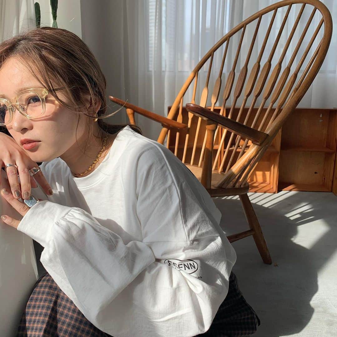 高田茉実さんのインスタグラム写真 - (高田茉実Instagram)「𝙴𝚢𝚎 𝚠𝚎𝚊𝚛👓 beamsのです♡ #beamsdesign  #sunreeve」2月6日 20時58分 - __mamico