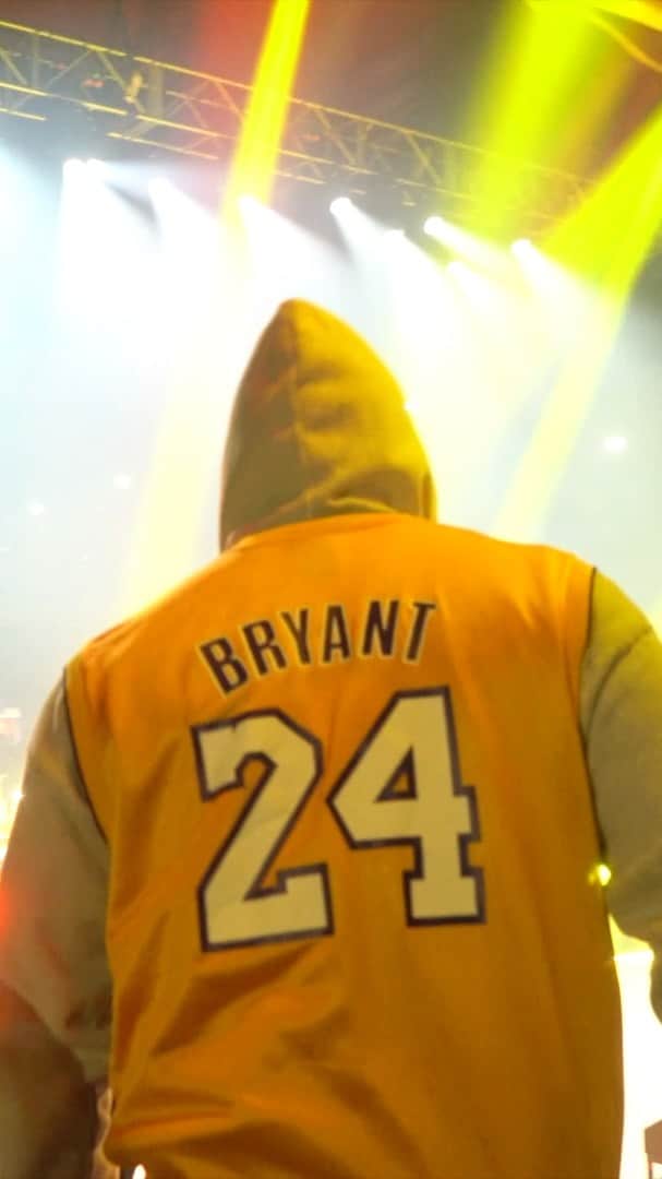 ゲームのインスタグラム：「The #Born2Rap tour is only six shows in & is proving to be one of the best tours of my career. The fans who’ve now become forever family & a key element to everything I’ve grown to be since 2004 as well as the energy you’ve given me is truly what keeps me going. I’m forever grateful & as I leave London, just know...... Cardiff & the rest of the cities on this tour have big shoes to fill. Let’s gooooooooo !!!!!! 🎥 @ncf_co」