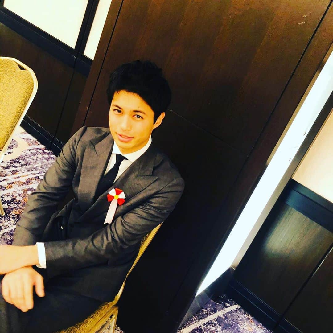 佐伯大地さんのインスタグラム写真 - (佐伯大地Instagram)「﻿ 本日エランドール授賞式の中でアクターズセミナー賞を頂きました。歴史ある名誉ある賞余りある光栄で御座います🦁これから死に物狂いで頑張ります！﻿ ﻿ #エランドール賞受賞式」2月6日 21時18分 - saeki_daichi_official