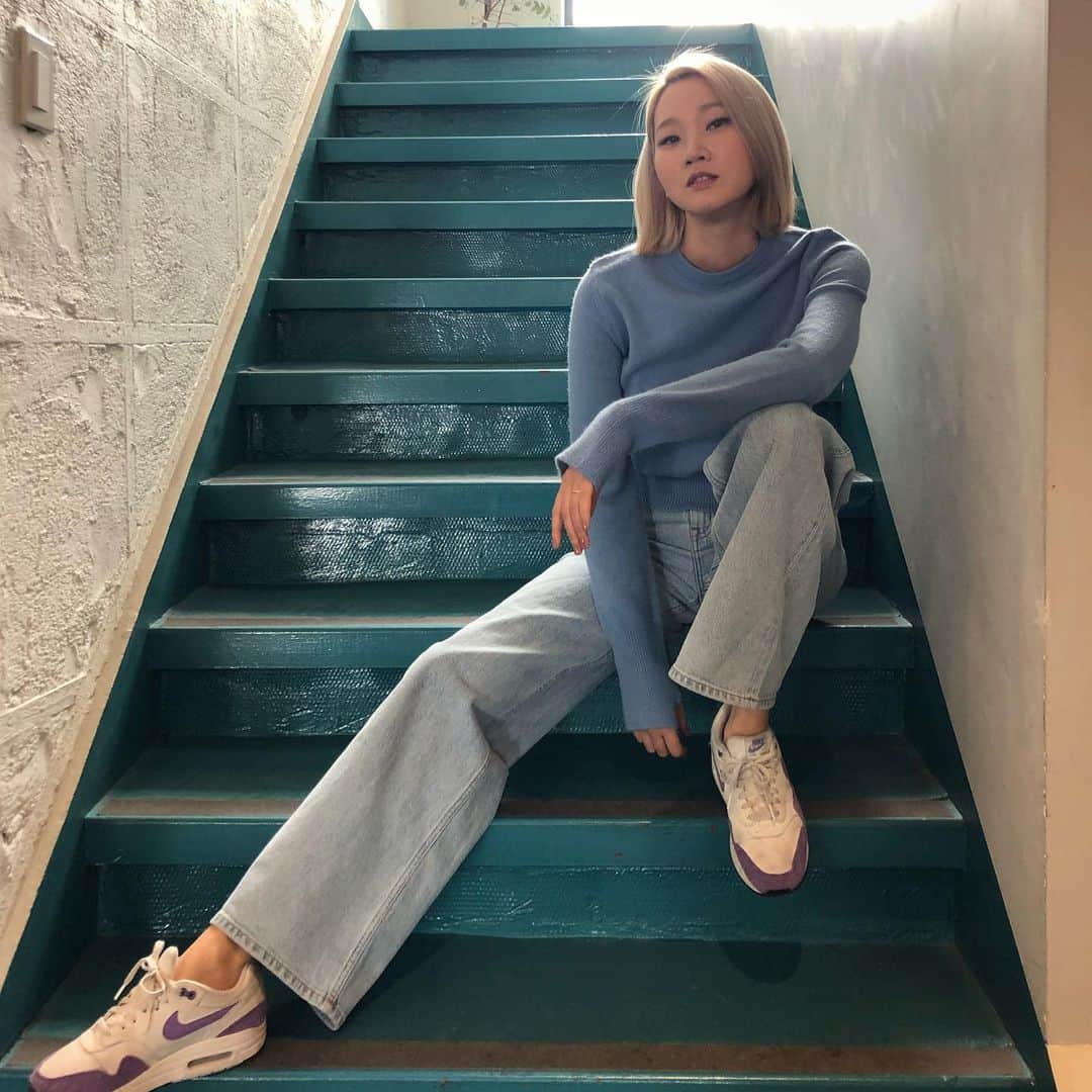 のインスタグラム：「2020년 새로이 시작되는. ⭐️👩 #hellostranger」