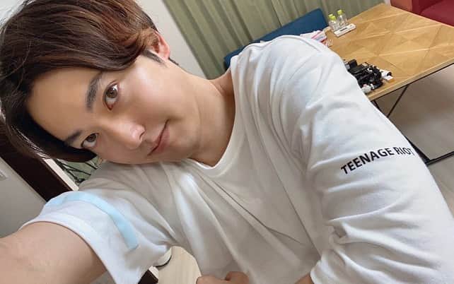 ないとーのインスタグラム：「頂きました。 #米津玄師」