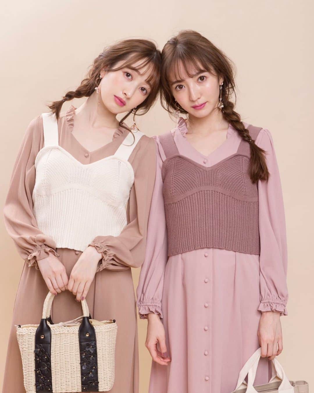 平木愛美のインスタグラム：「willcelection FEBRUARY LOOK  お揃いコーデ企画⚪️ 團ちゃんとペアでの撮影でした♡ この日わたしはひらひらと言うあだ名を手に入れた！🕊 笑  #ひらひら」