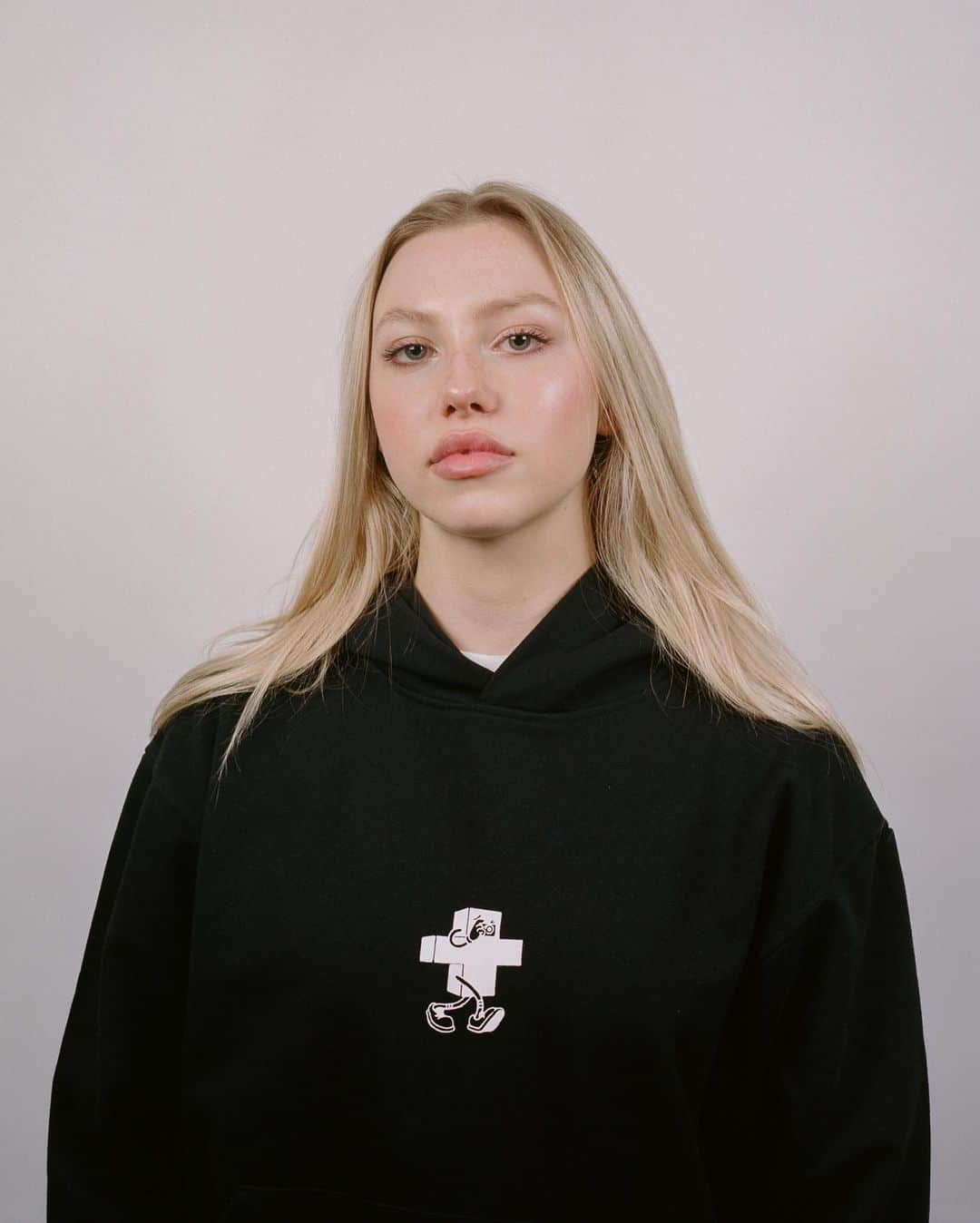HYPEBEASTさんのインスタグラム写真 - (HYPEBEASTInstagram)「@hypebeaststyle: @placesplusfaces is back to unveil its upcoming Pre-Spring 2020 drop. Maintaining its signature text branding decoration, the UK-based creative collective has also developed a focus on bold graphics that reflect the current EU situation and Brexit. Swipe to check out the items. They’ll be available at Places+Faces’s webstore come February 7.⁠⠀ Photo: Places+Faces」2月6日 23時59分 - hypebeast