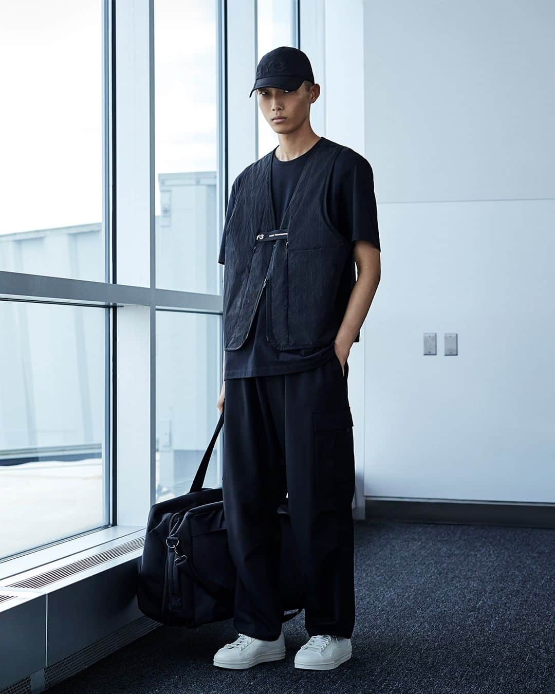ワイスリーのインスタグラム：「Y-3 Travel Reversible Insulated Vest, Y-3 M Classic Cargo Pants, Y-3 Foldable Cap, Y-3 Weekender and Y-3 YUBEN LOW. Y-3 Spring/Summer 2020. --- #adidas #Y3 #YohjiYamamoto Discover the collection at adidas.com/y-3」