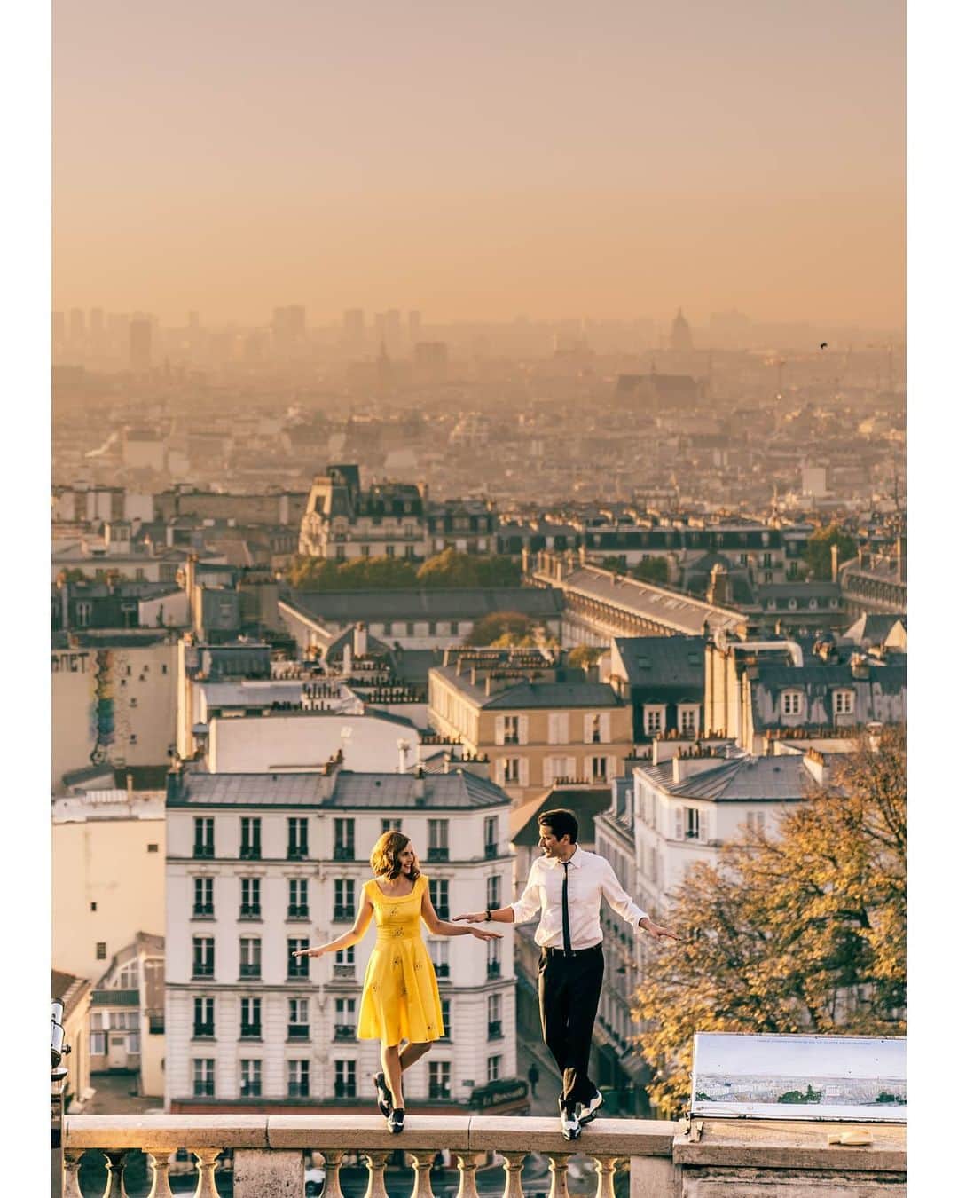 VuTheara Khamさんのインスタグラム写真 - (VuTheara KhamInstagram)「La La Land, Montmartre, Paris (2017) w/ @daphnemoreau @doufiz One of my favorites pictures with dancers 🕺💃」2月7日 0時55分 - vutheara