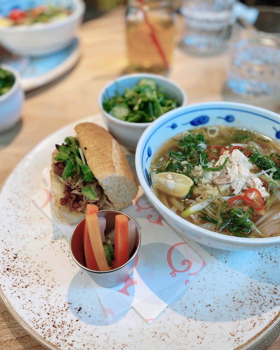 野崎玲欧奈のグルメインスタ