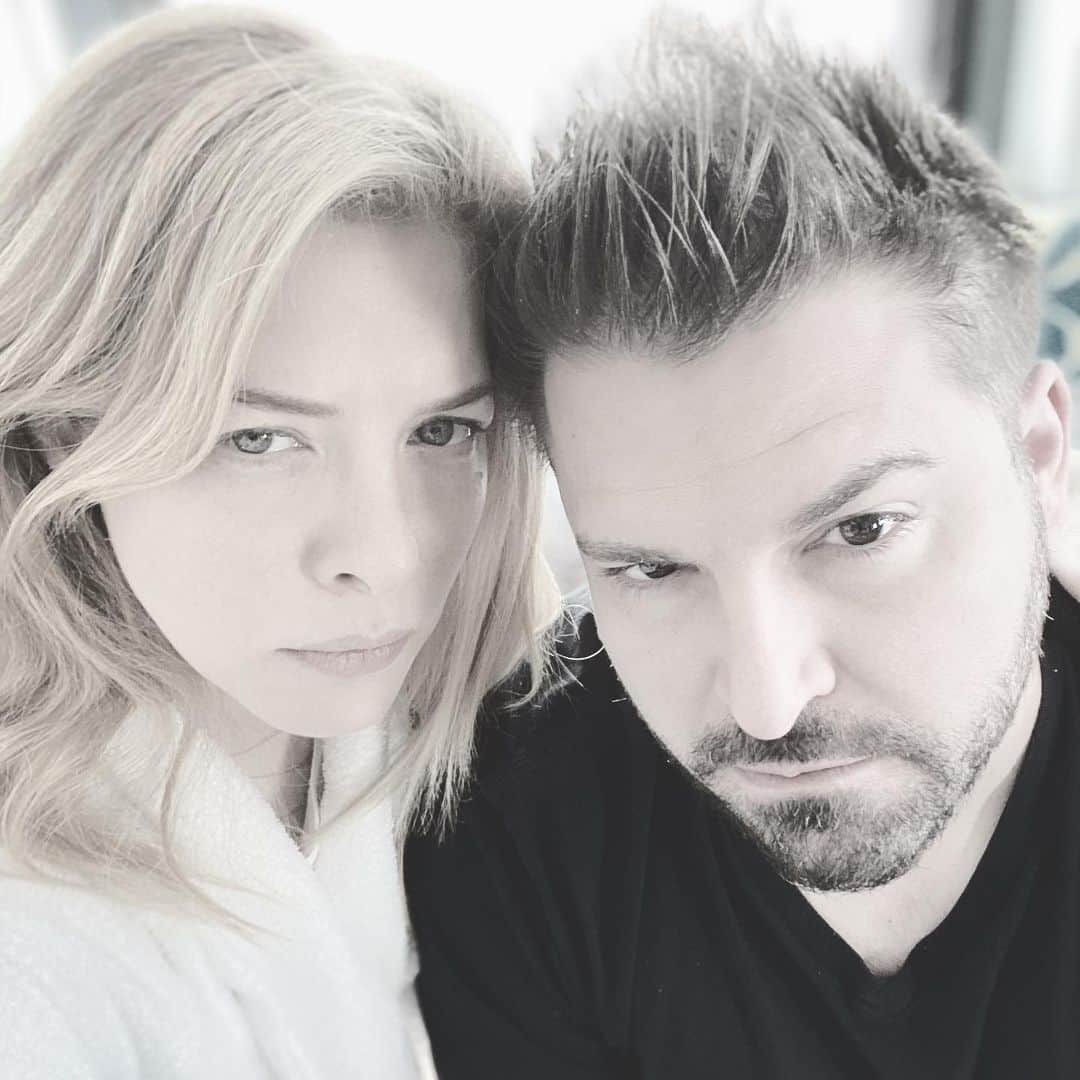 レイチェル・レフィブレのインスタグラム：「And this one showing we actually pouted when it was time to leave. #staycation #twokids #twodogs #reallifeawaits  @thenomadhotel」