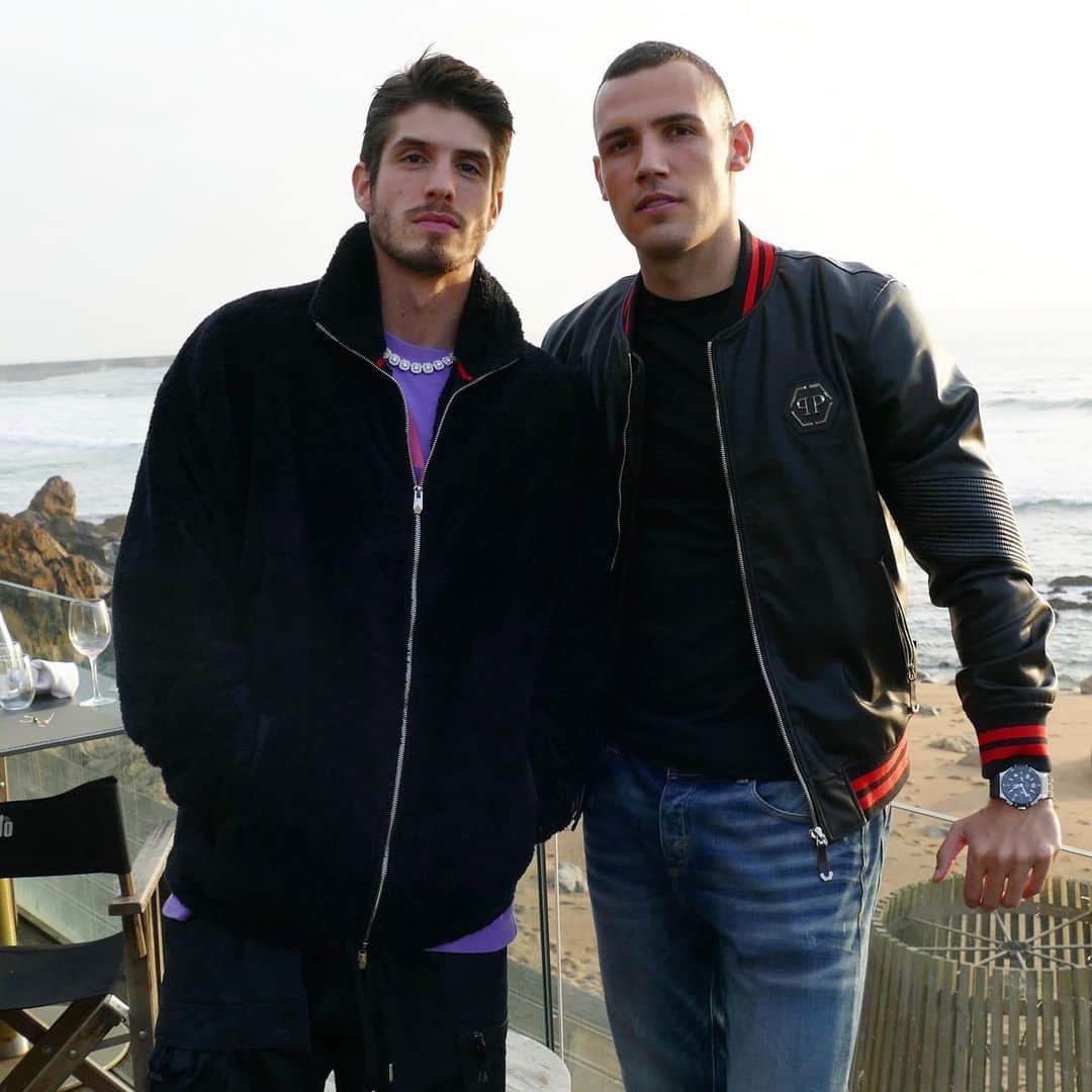 グスタヴォ・ルーカス・ドミンゲス・ピアソンのインスタグラム：「Almoço de aniversário do nosso astro @lucasevangelista95 #ballout」