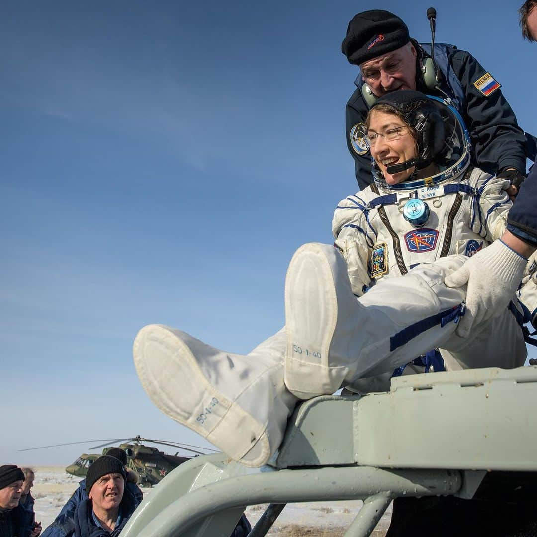 NASAさんのインスタグラム写真 - (NASAInstagram)「A HERO is home. 🌎⁣ ⁣  #CongratsChristina! After the longest single spaceflight of any woman, a monumental #AllWomanSpacewalk (3 times!) and hundreds of experiments aboard the @ISS – @Astro_Christina has secured her place in the record books. You are an inspiration to all! ✨⁣ ⁣ Koch, along with Soyuz Commander Alexander Skvortsov of @roscosmosofficial and Luca Parmitano of @europeanspaceagency, landed safely in Kazakhstan at 4:12 a.m. EST. Congratulations to the Expedition 61 crewmates on a successful mission, and thank you for your countless contributions to science, research and exploration!⁣ ⁣ ⁣Image Credit: NASA/Bill Ingalls  #328Days #WomenMakingHistory #WhoRunTheWorld #NASA #ThisDayInHistory #Astronauts⁣」2月7日 5時34分 - nasa