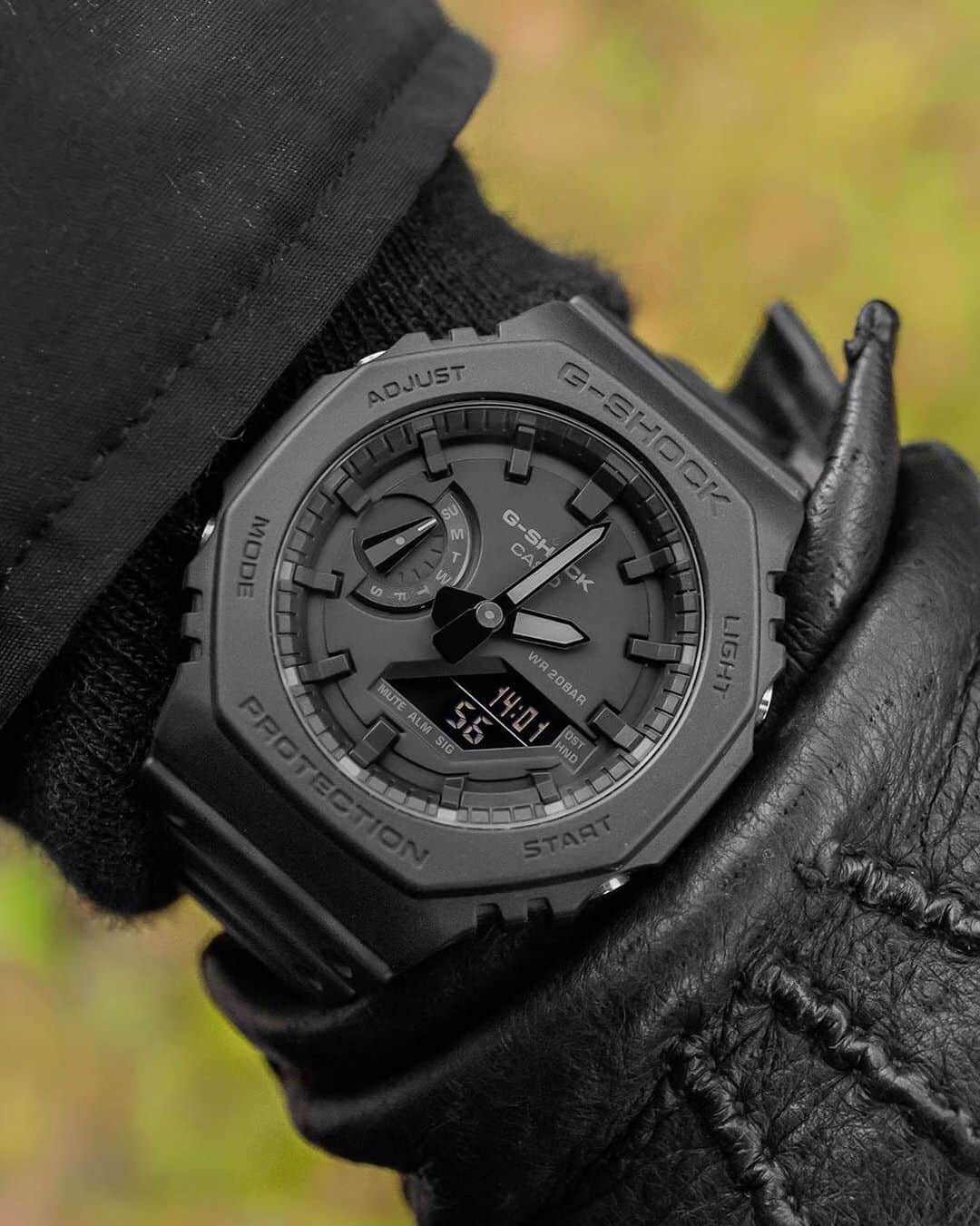 Daily Watchさんのインスタグラム写真 - (Daily WatchInstagram)「The $99 Casio G-Shock GA2100-1A1 “CasiOak”. One of the most hyped watches of 2019? ⚫️⚫️ Photo by @gulenissen」2月7日 6時16分 - dailywatch