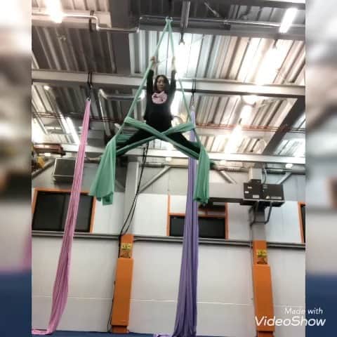 若林美保のグルメインスタ